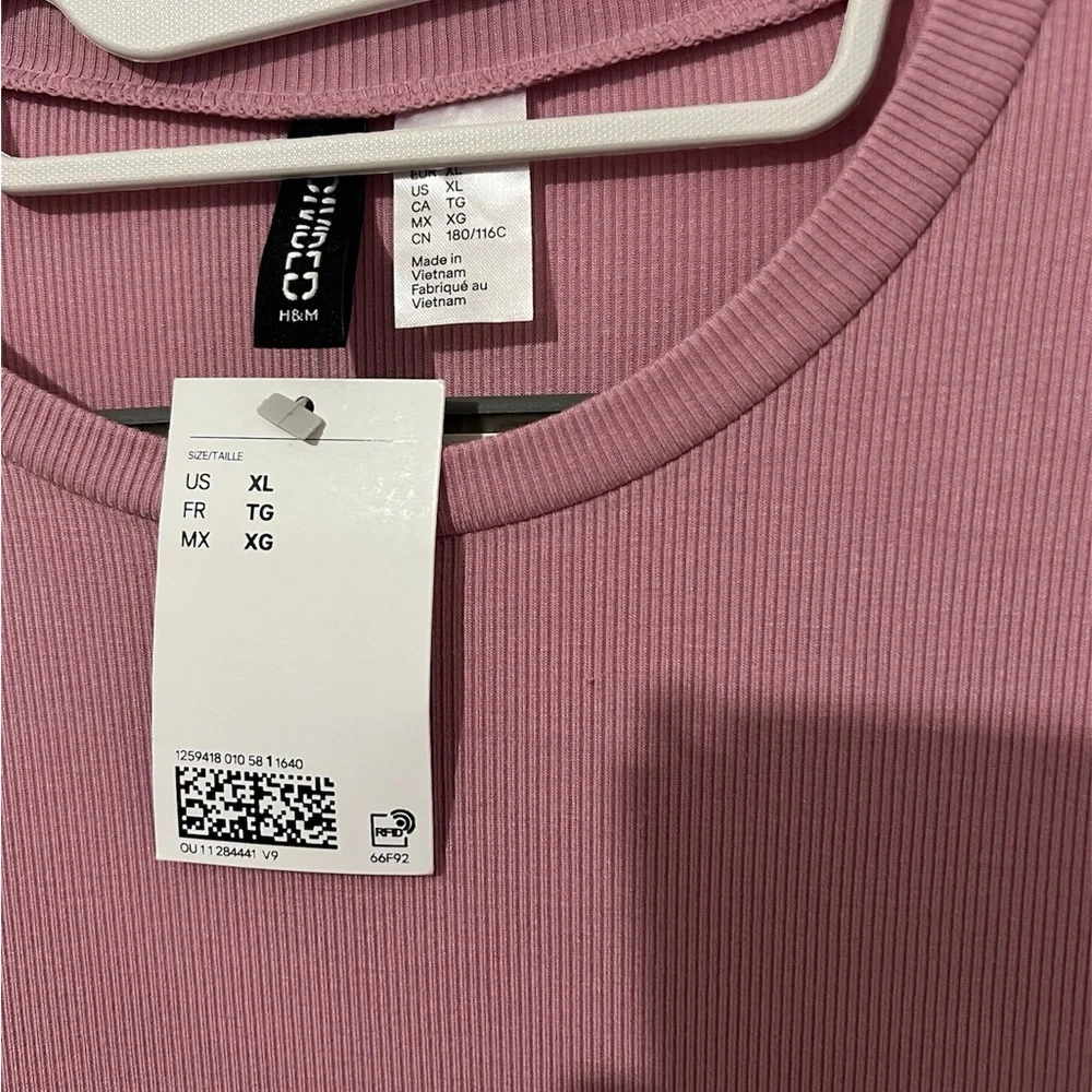 Divided by H&M Short Sleeve Ribbed Tee in Dusty Mauve - Picture 3 of 4